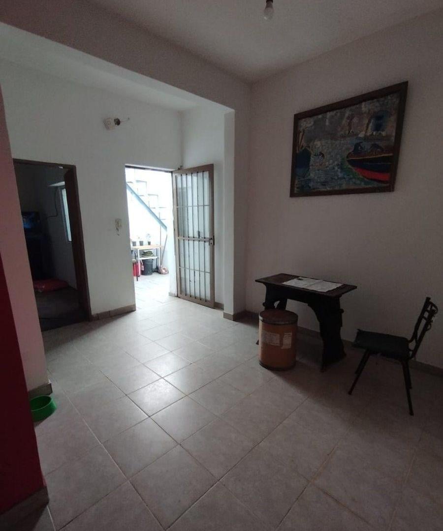 Foto de VENTA PH 2 AMB PB PATIO Y MONOAMBIENTE RAMOS MEJIA, imagen 2