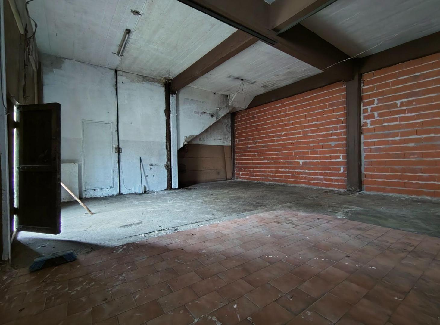 Foto de Venta Galpón + Vivienda Villa Dominico c/Terraza, imagen 1