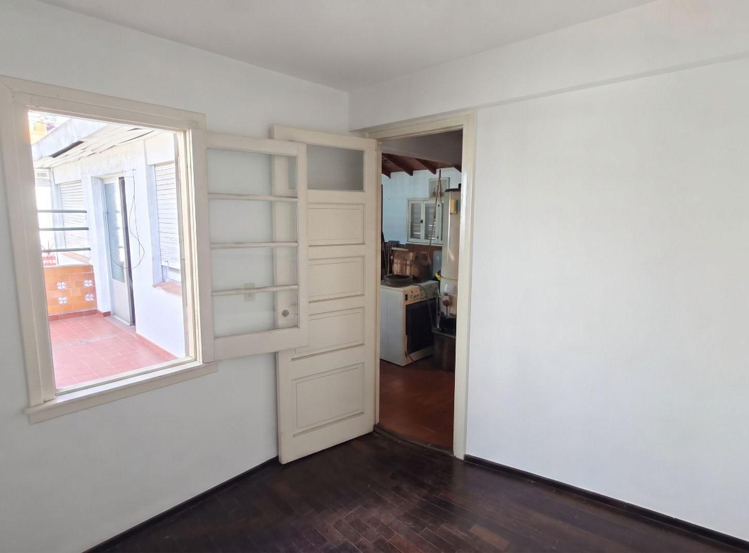 Foto de VENTA PH 4 AMBIENTES C/ TERRAZA PARRILLA CABALLITO, imagen 2