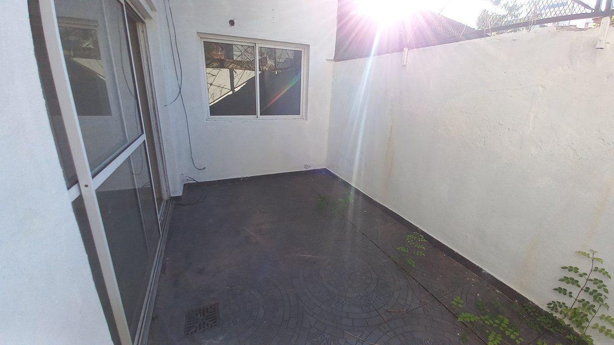 Foto de VENTA PH 2 AMBIENTES VILLA LURO 2 PATIOS LAVADERO, imagen 5