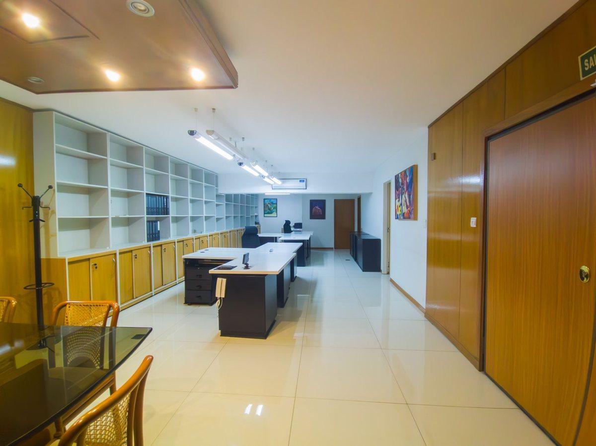 Foto de ALQUILER OFICINA PREMIUM TRIBUNALES PLAZA LAVALLE, imagen 2