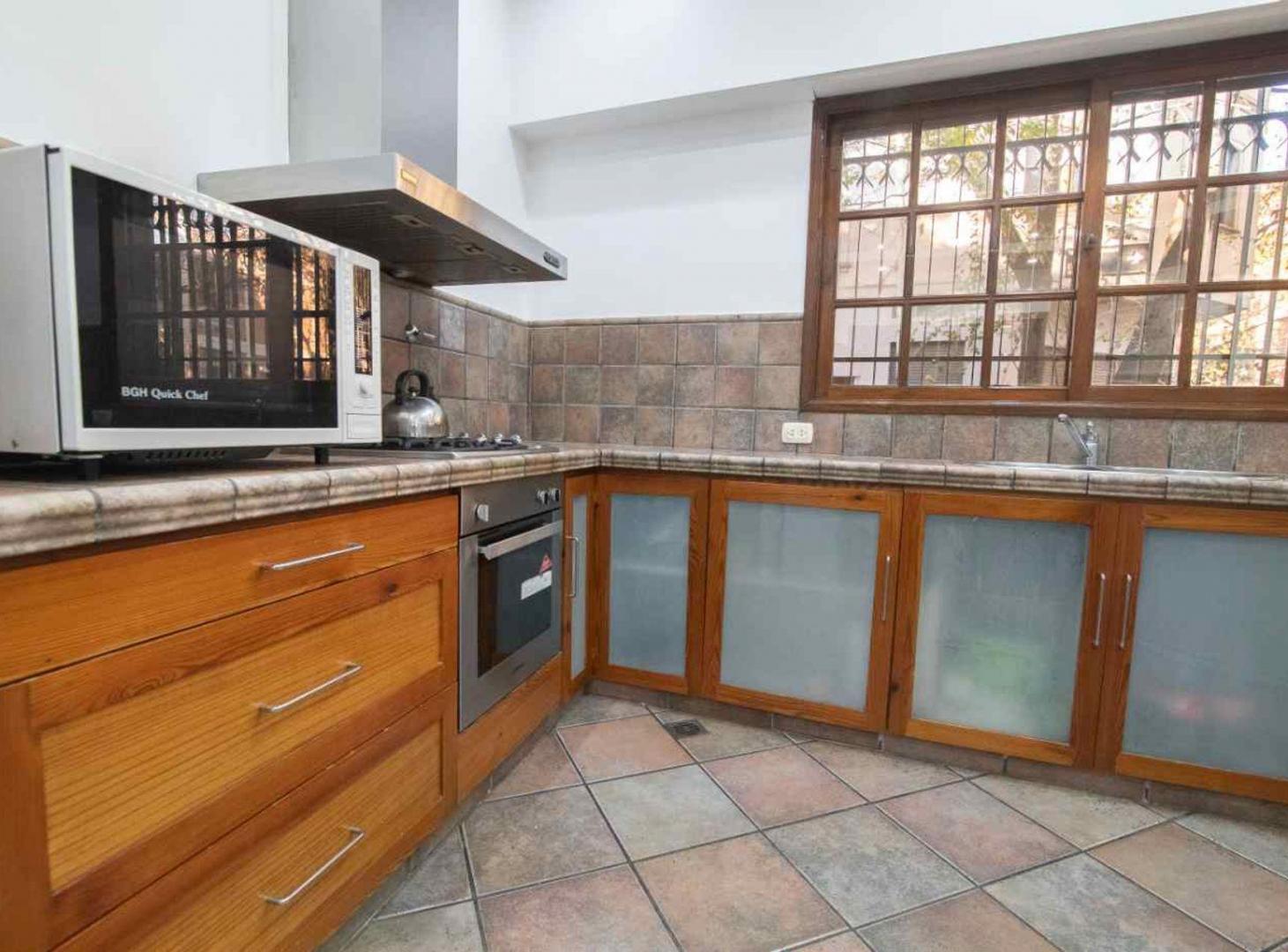 Foto de VENTA CASA 6 amb. LOPTE PROPIO cTERRAZA CABALLITO, imagen 3