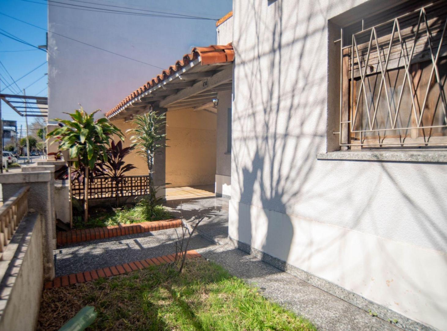 Foto de CASA 3AMB PATIO Y JARDIN SAN MARTIN PROV BSAS, imagen 4