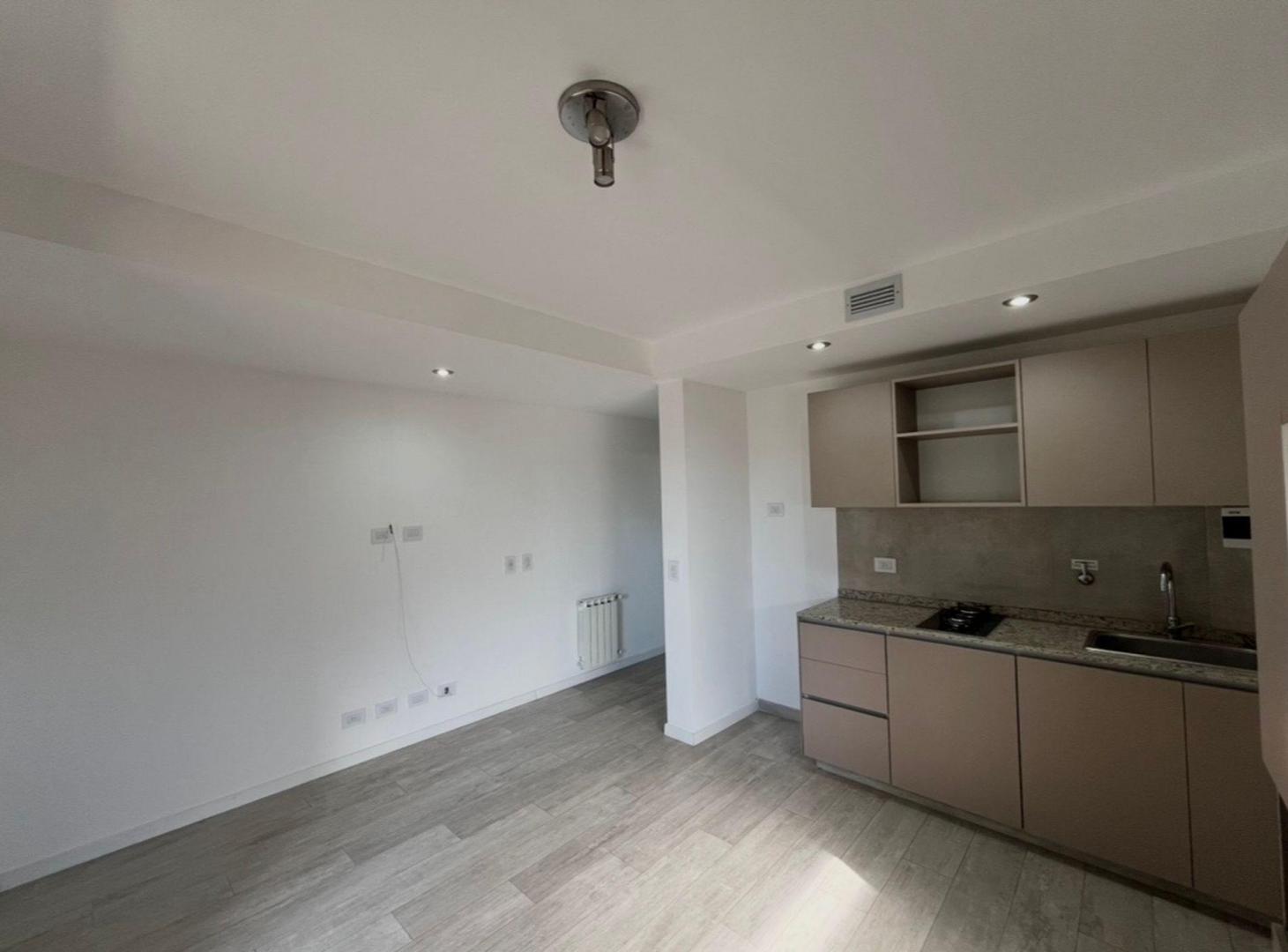 Foto de MONOAMBIENTE EN VENTA EN COLEGIALES, imagen 3