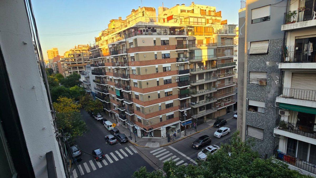 Foto de VENTA DEPARTAMENTO 3 AMB + DEPENDENCIA CABALLITO, imagen 5