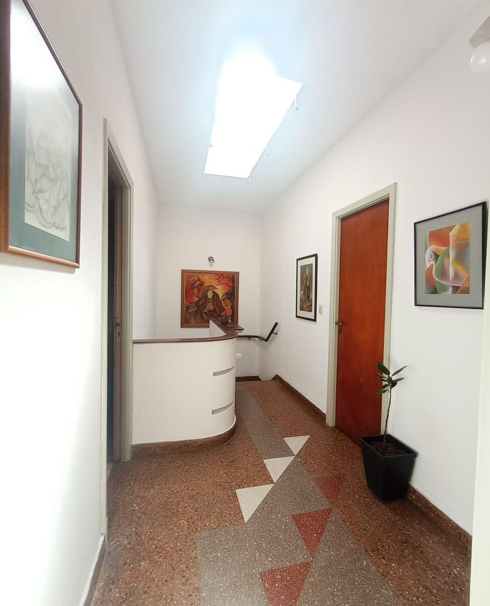 Dueño Directo - Casa en Venta en Flores, Lote Propio. 200 m Subte a Est. Carabobo 4