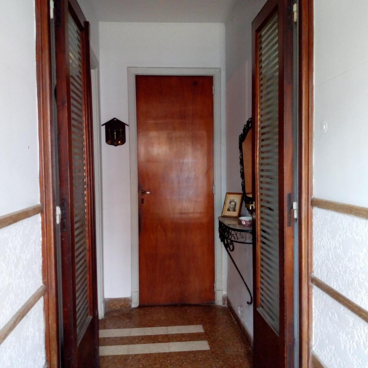 Dueño Directo - Casa en Venta en Flores, Lote Propio. 200 m Subte a Est. Carabobo 3