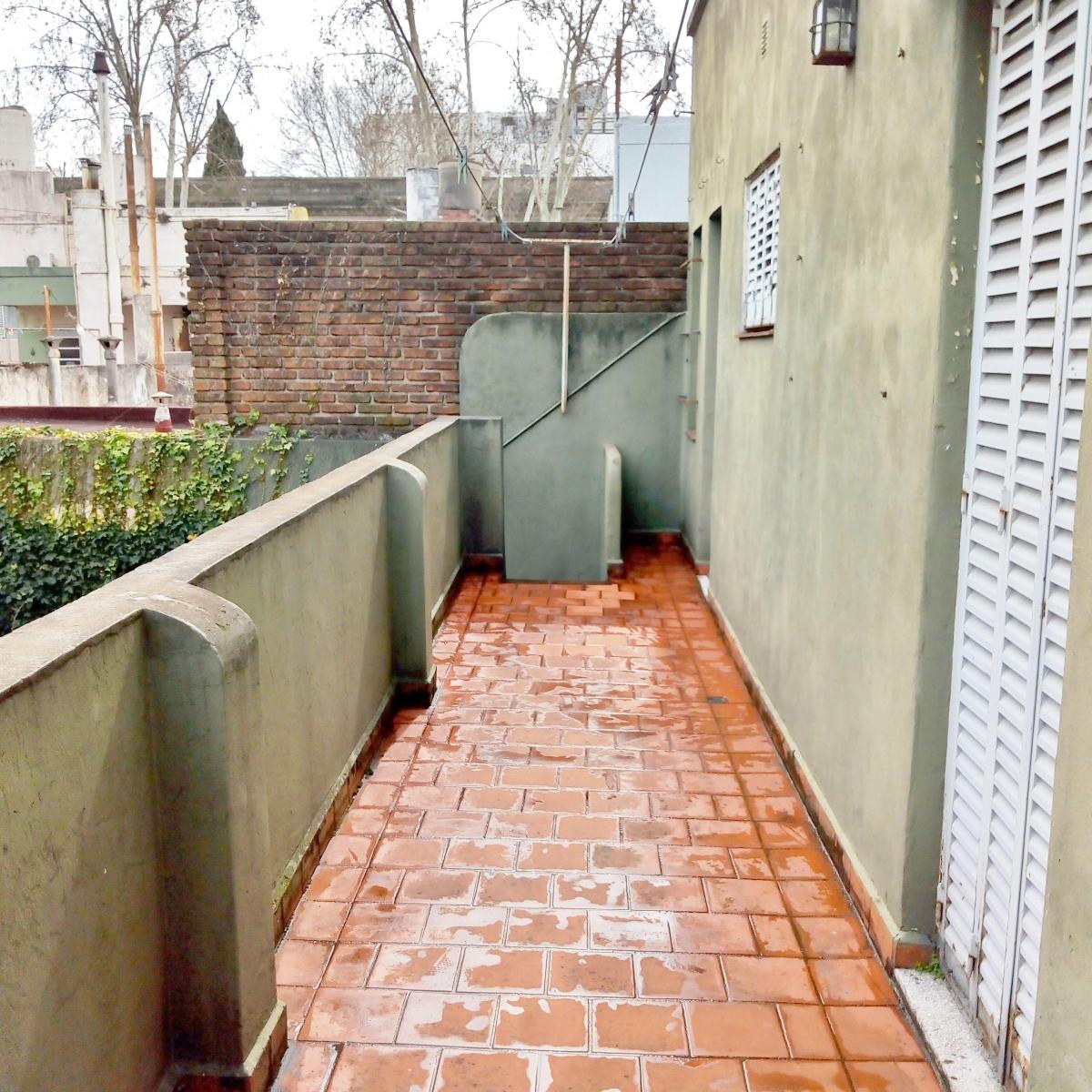 Dueño Directo - Casa en Venta en Flores, Lote Propio. 200 m Subte a Est. Carabobo 3