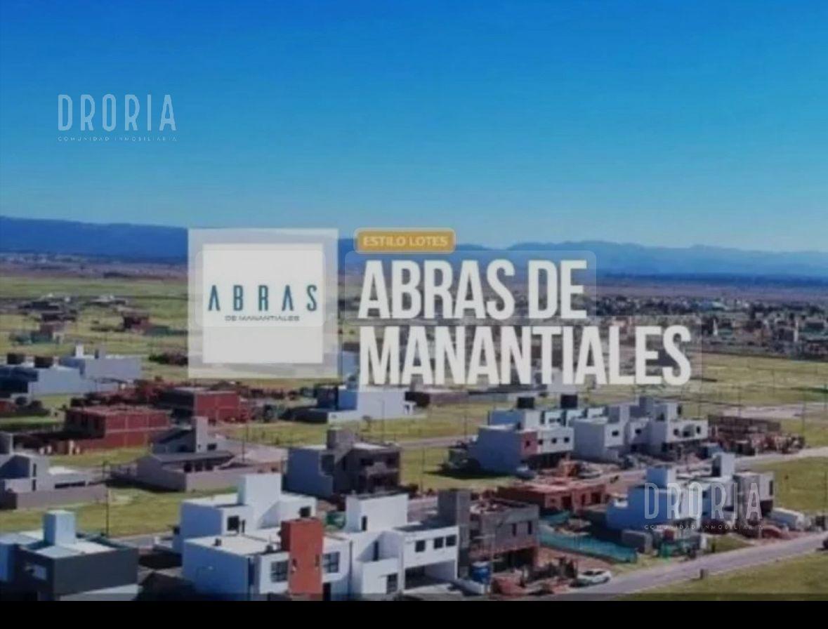 Terreno en Abras de Manantiales Residencial.