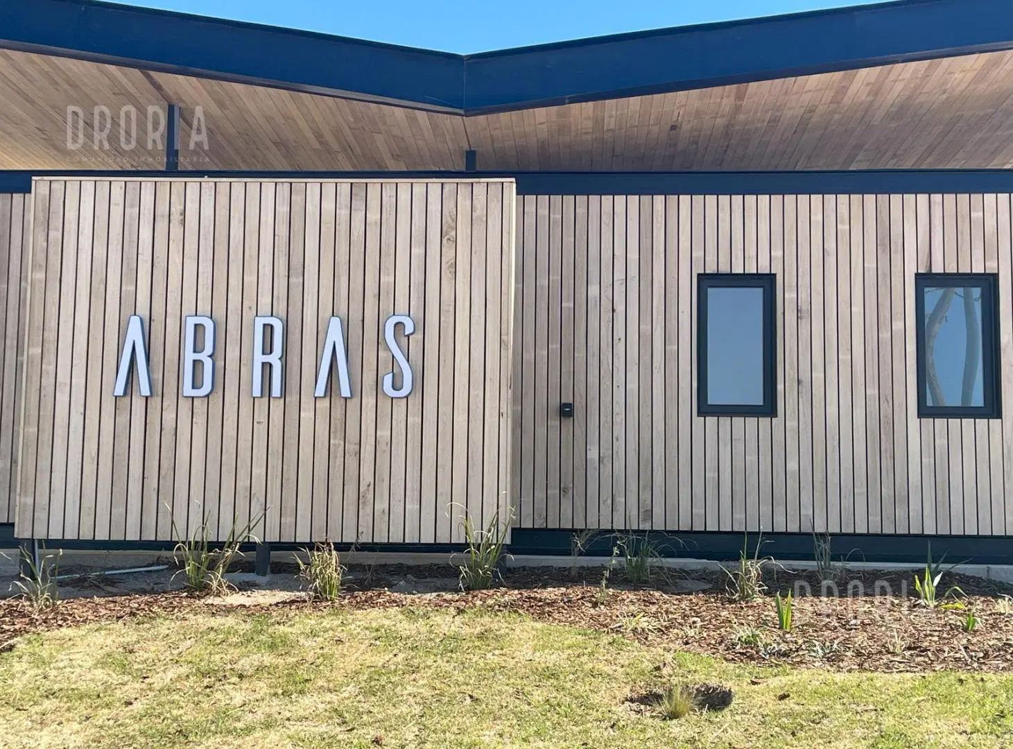 LOTE CENTRAL ABRAS - fondo este - optima ubicación!! 4