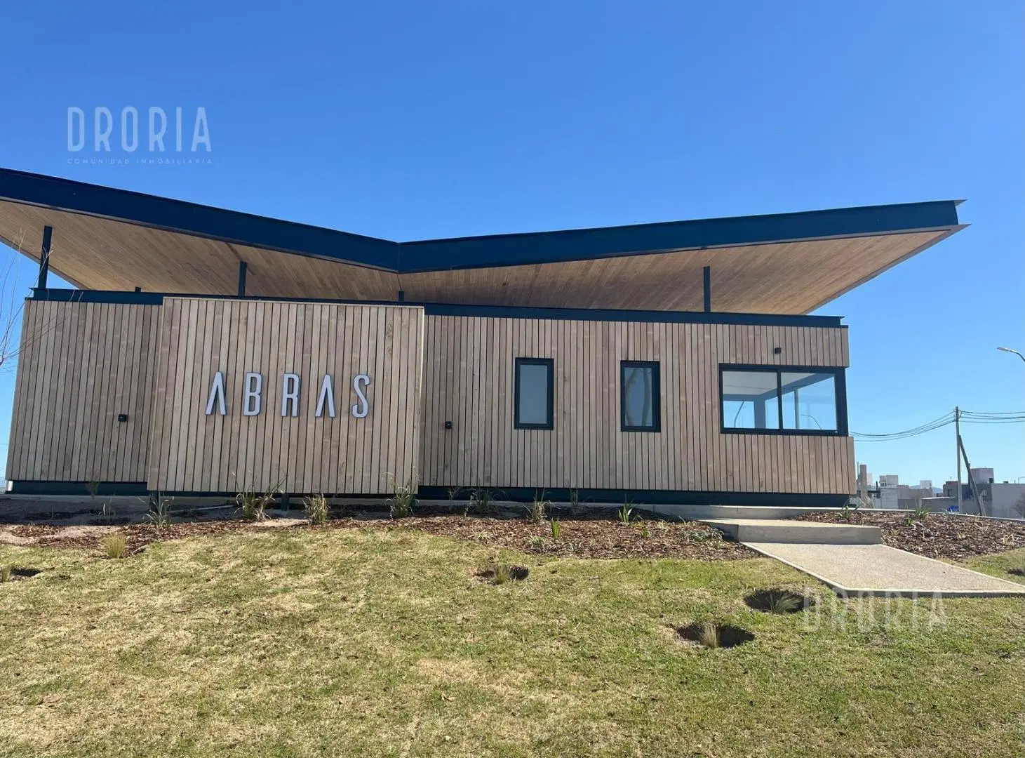 LOTE CENTRAL ABRAS - fondo este - optima ubicación!! 3