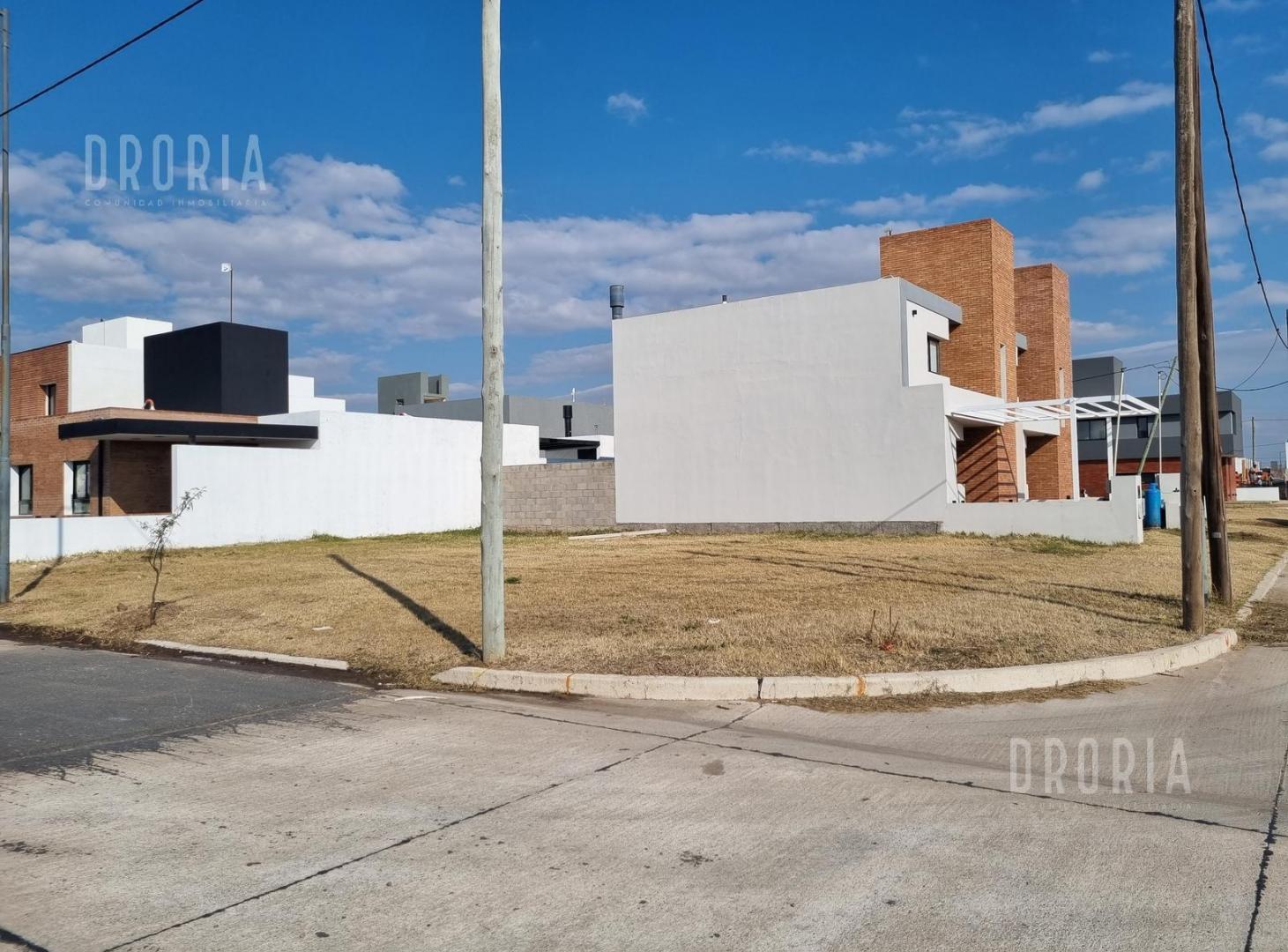 Foto de Lote frente espacio verde - Rincones de Manantiales, imagen 2