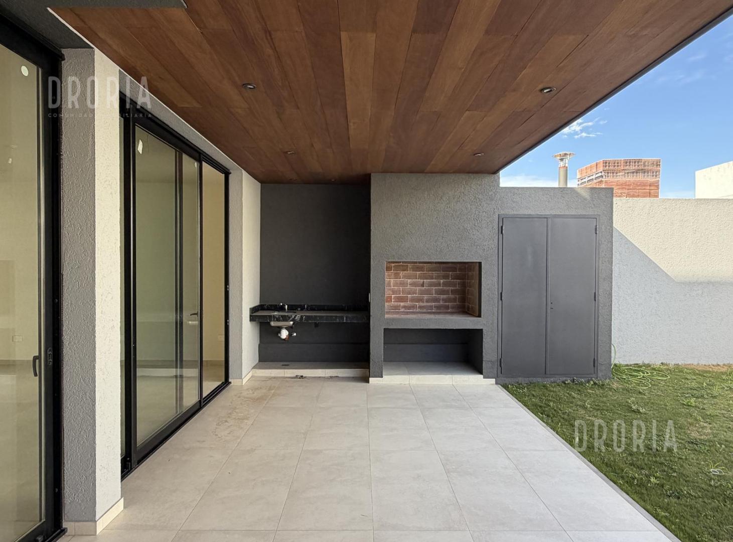 Foto de Se vende casa en Lomas de Manantiales, imagen 4