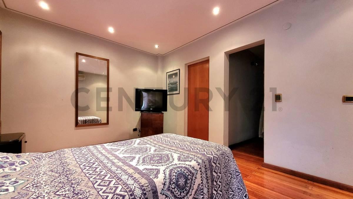 Venta PH 6 Ambientes con Cochera Cubierta, Terraza y Quincho Multifamiliar en Villa Pueyrredon 5