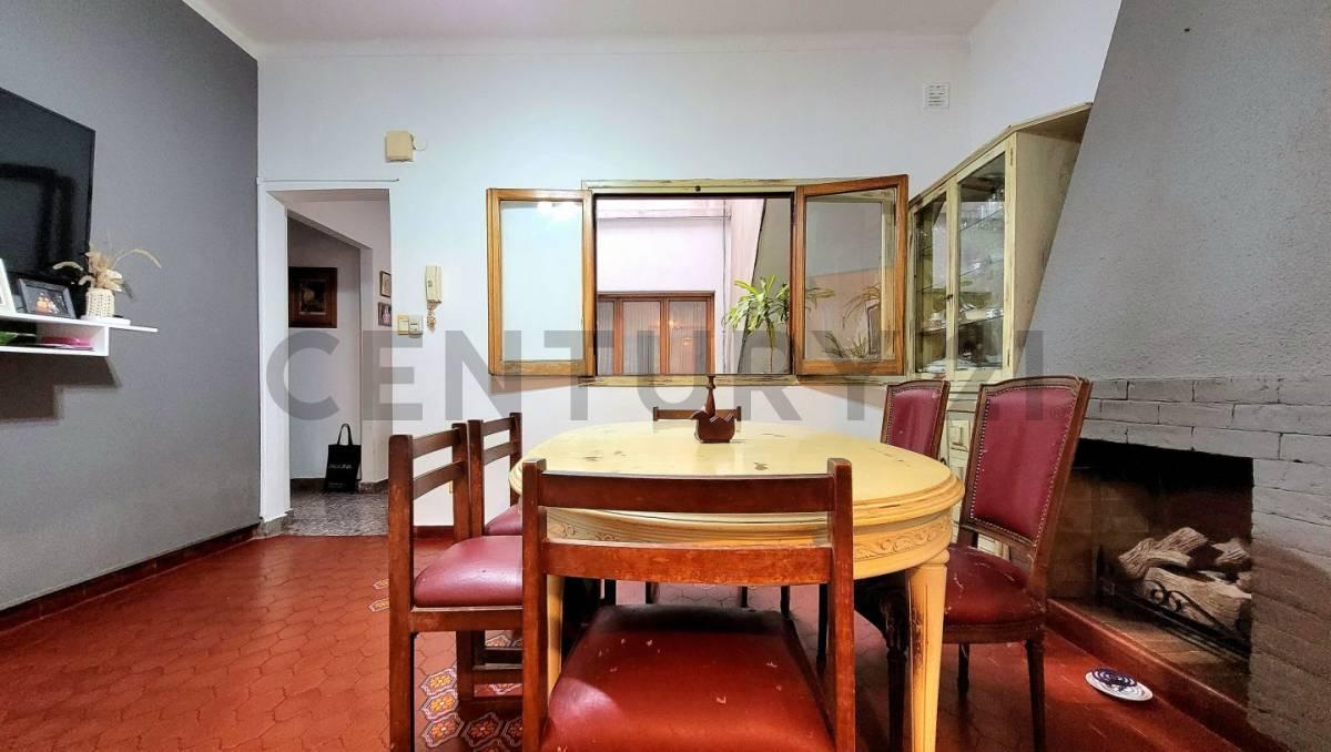 Venta PH 6 Ambientes con Cochera Cubierta, Terraza y Quincho Multifamiliar en Villa Pueyrredon 3