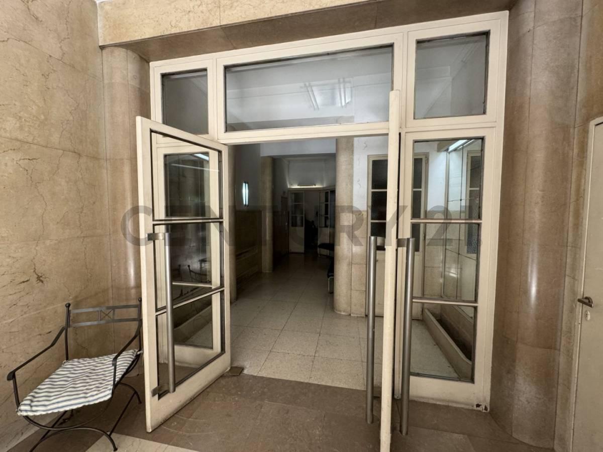 Venta de Departamento 4 Ambientes en Monserrat, Capital Federal. 2