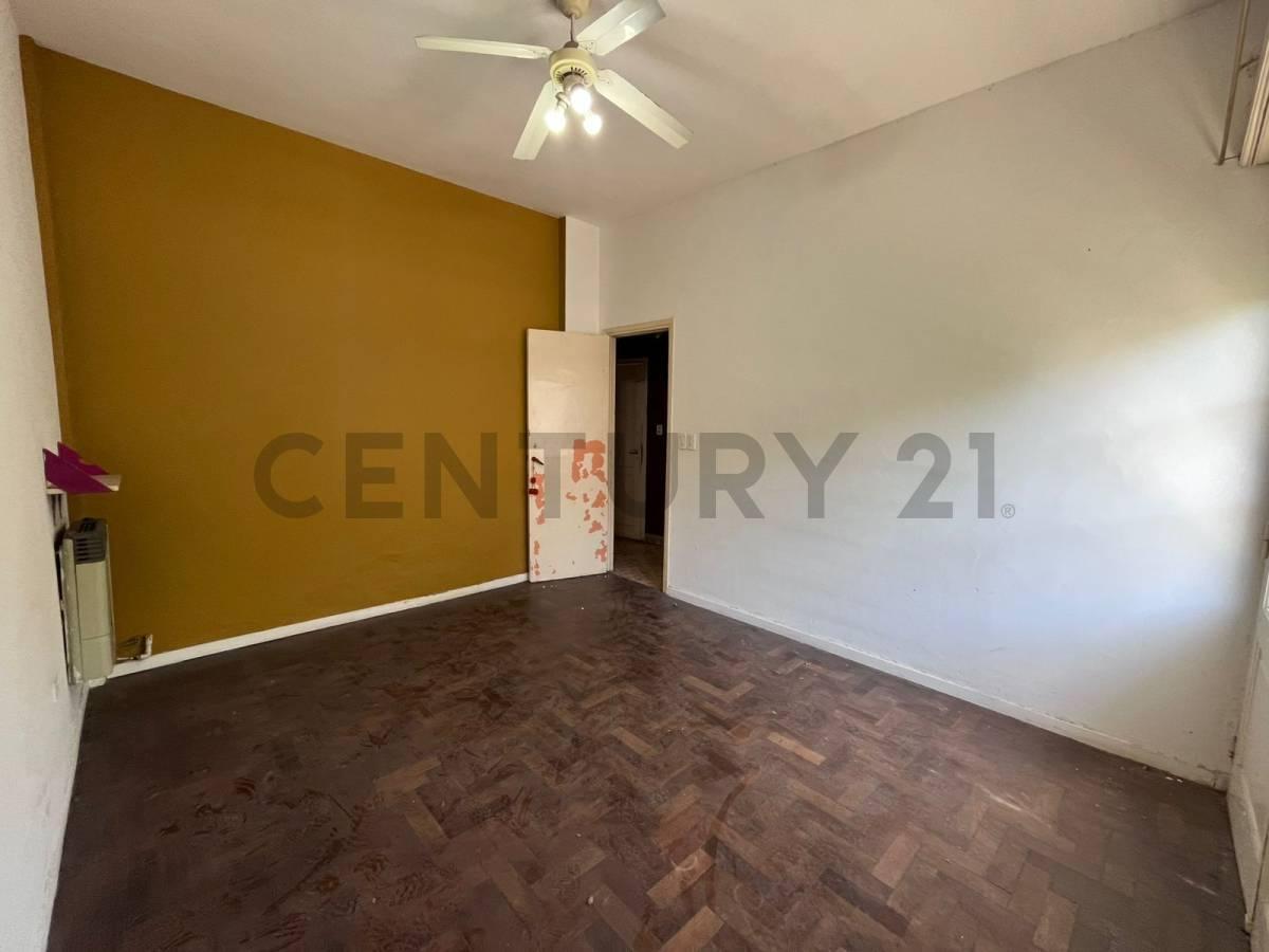 Venta PH 2 Amb Frente con Balcon y Patio en Parque Chas Sin Expensas Apto Credito 4