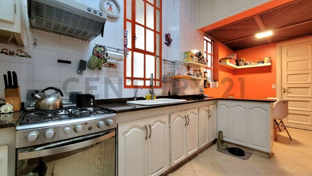 Casa en Venta en Flores con Patio 5