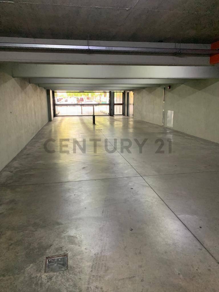 Venta cochera sobre Av Corrientes Chacarita