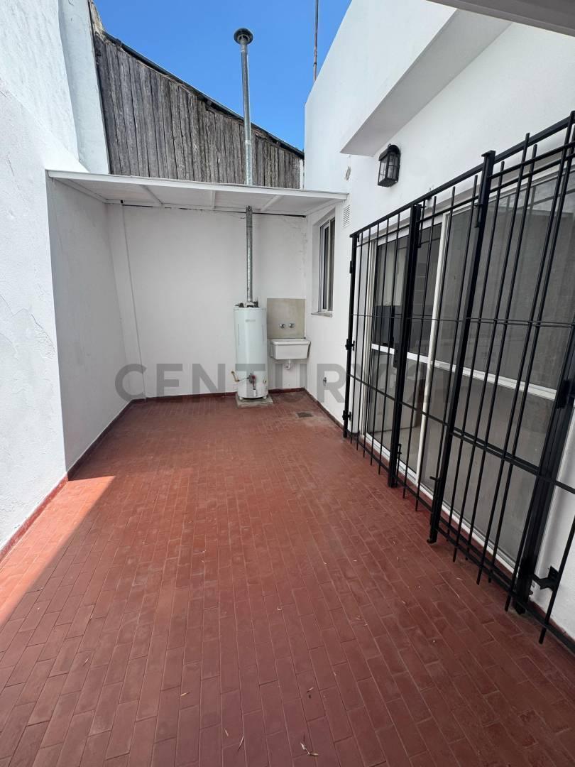 Venta PH 3 Ambientes con Doble Patio Super Luminoso en Villa Pueyrredon 5