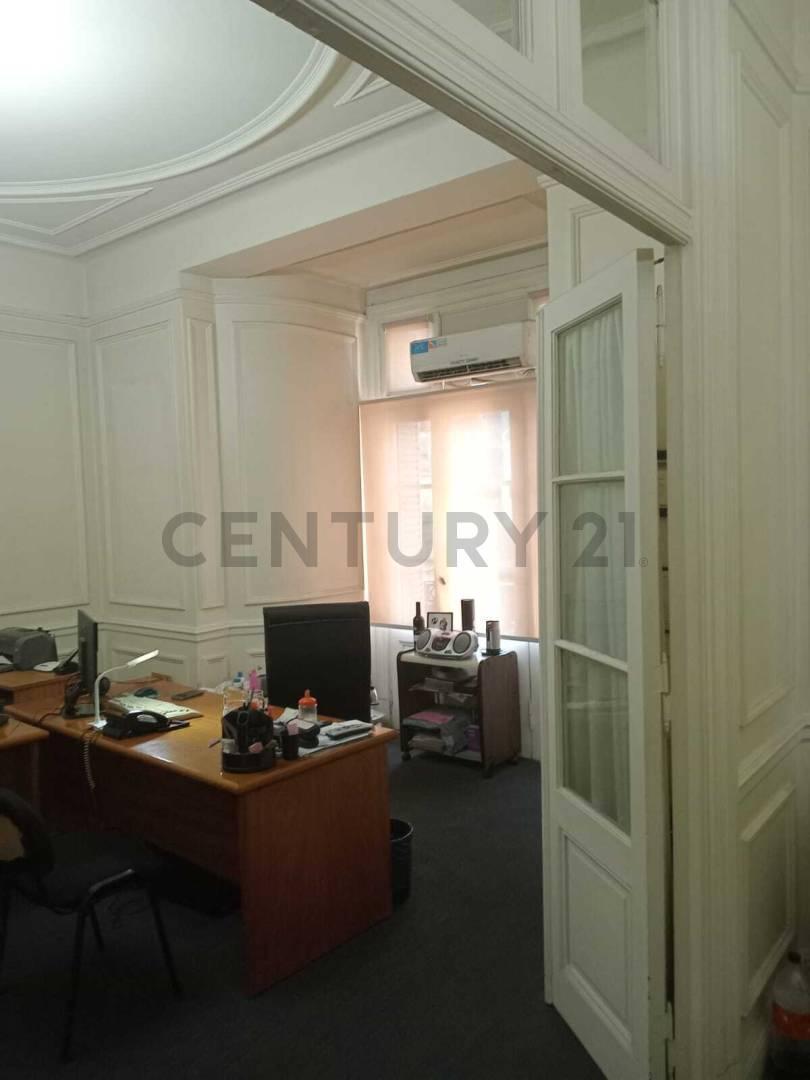 Venta Oficina Monserrat 162 m² Impecable 4