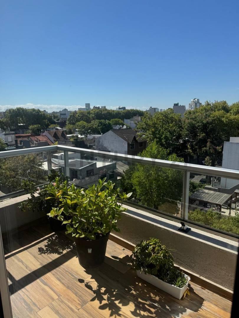 Venta Departamento 3 Ambientes C/balcón Al Frente en Parque Cha 5
