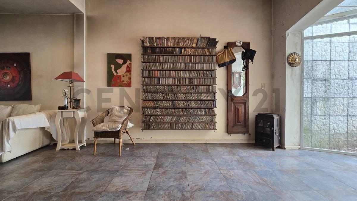 Venta Casa 6 Ambientes con Pileta en Olivos, Vicente Lopez 1