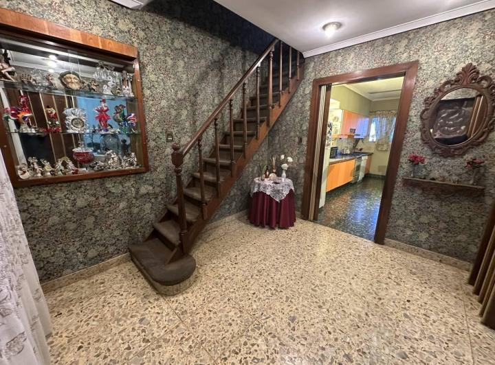 Venta Casa en San Martin a dos cuadras de Tribunales de San Martin 1