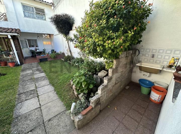 Venta Casa en San Martin a dos cuadras de Tribunales de San Martin 5