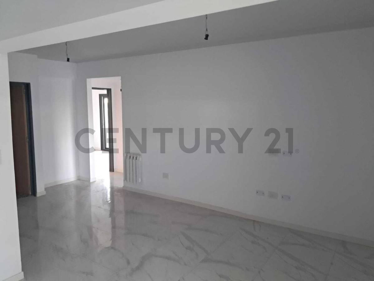 Foto de EXCELENTE DEPARTAMENTO 3 AMB. EN VENTA ZONA SAENZ PEÑA, imagen 3