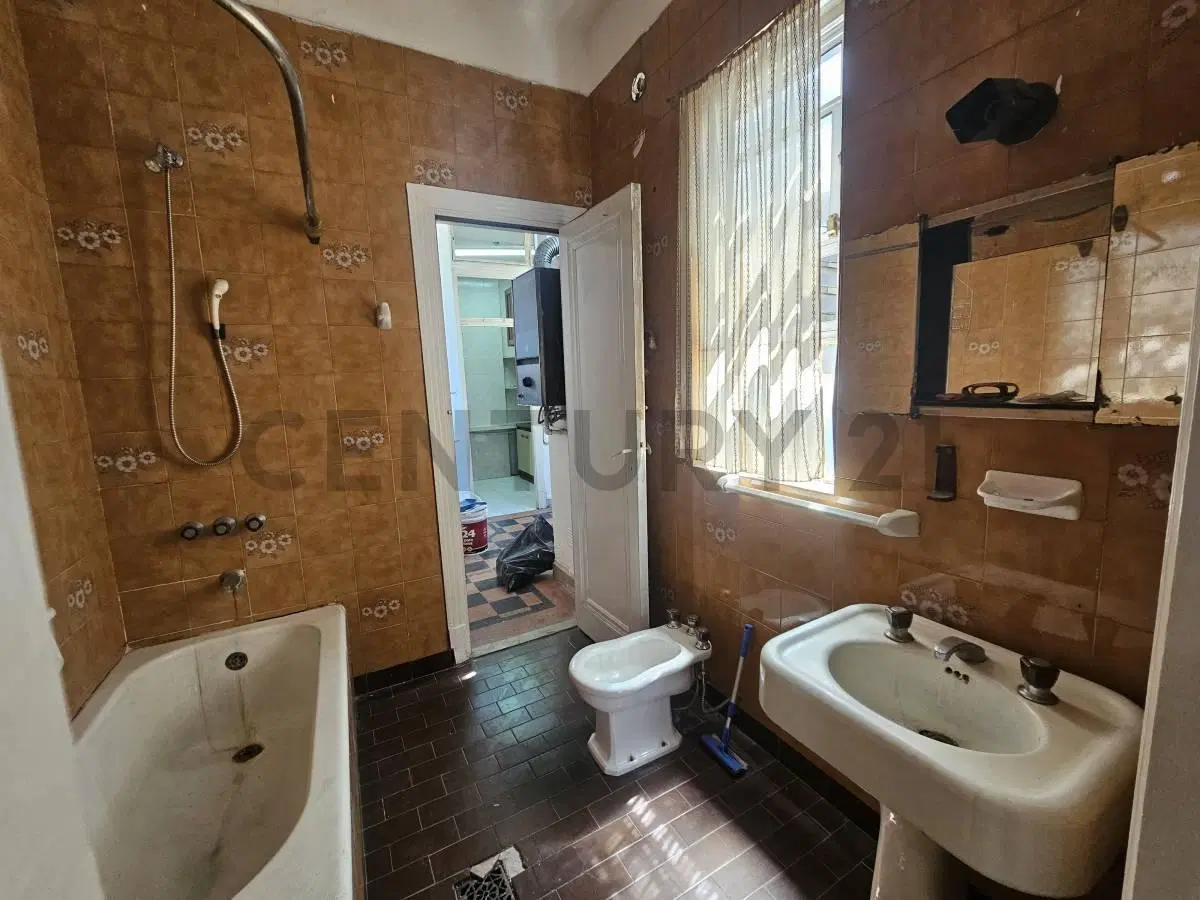 venta departamento 4 amb Balvanera 2