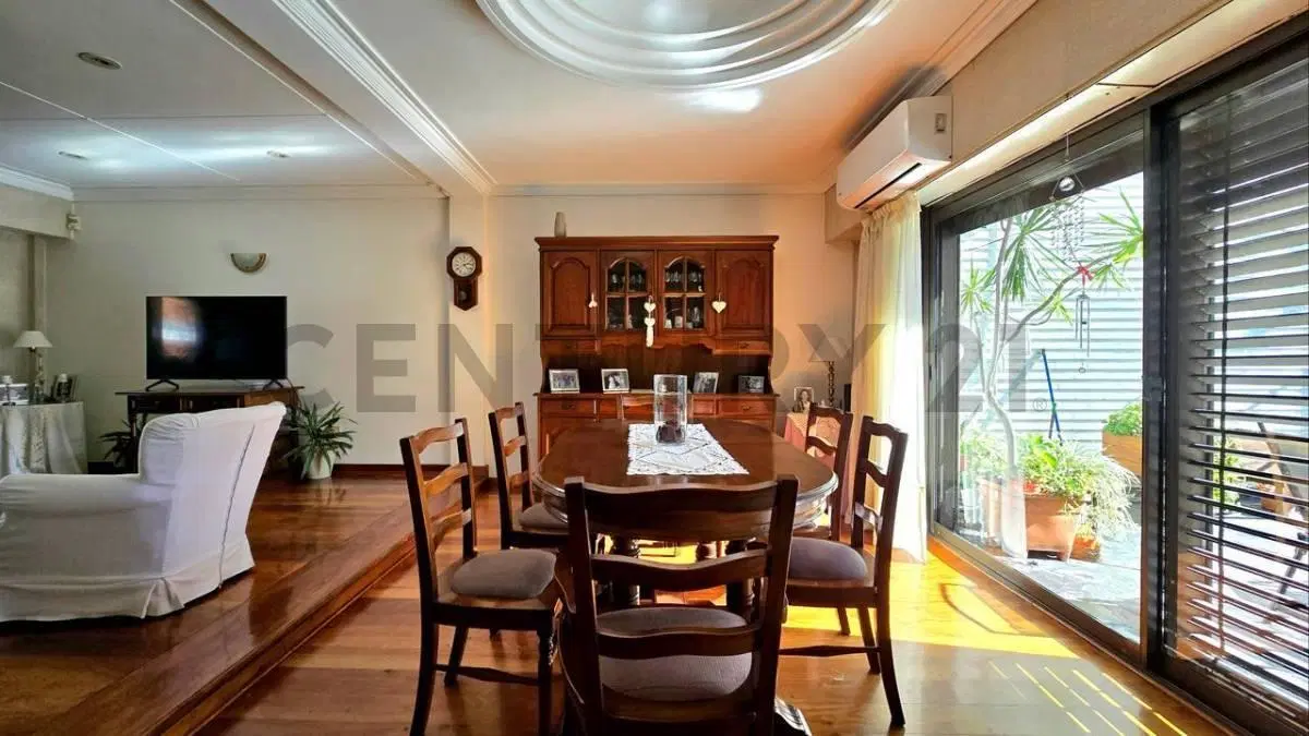 VENTA CASA 6 AMBIENTES EN VILLA PUEYRREDÓN CON COCHERA, BALCÓN, PILETA,QUINCHO CON PARRILLA y JARDÍN 4