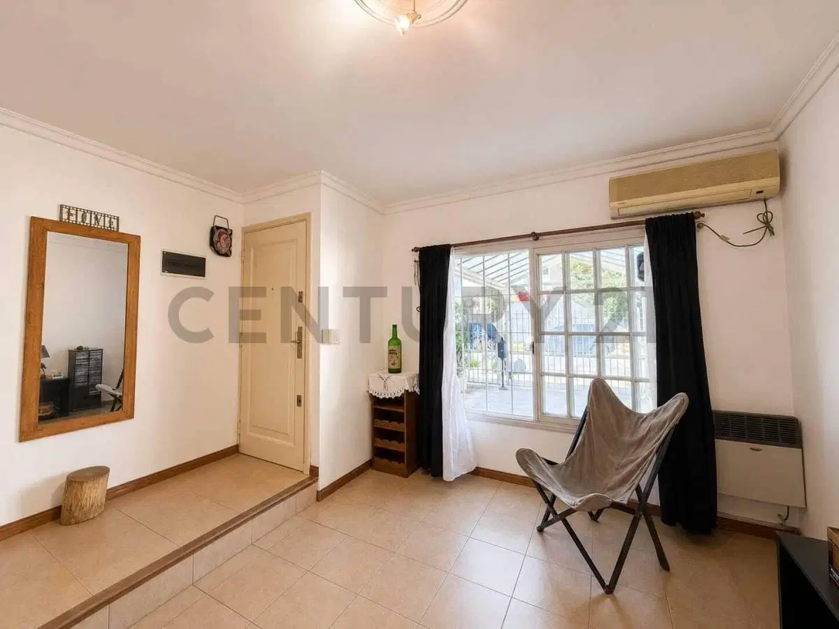 Venta Tríplex 4 Ambientes con Cochera Patio Parrilla Terraza en Carapachay 8