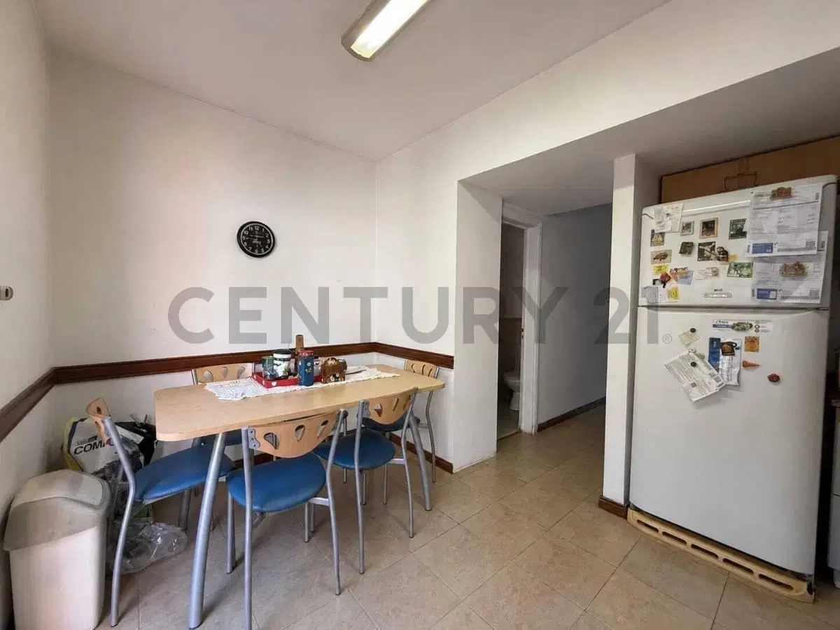 Venta Tríplex 4 Ambientes con Cochera Patio Parrilla Terraza en Carapachay 3