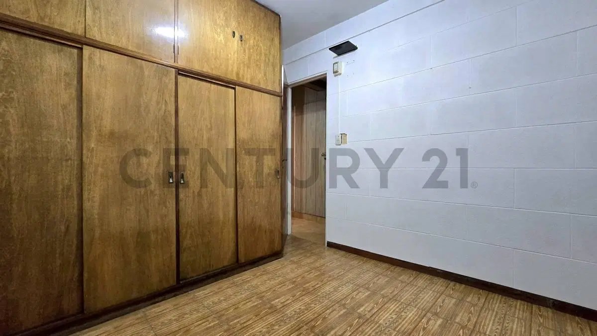 Venta departamento tipo PH 3 ambientes con doble patio en villa pueyredon 5