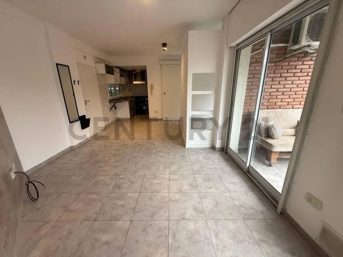 Venta | 2 Ambientes luminoso con balcón al frente en Villa Urquiza 4