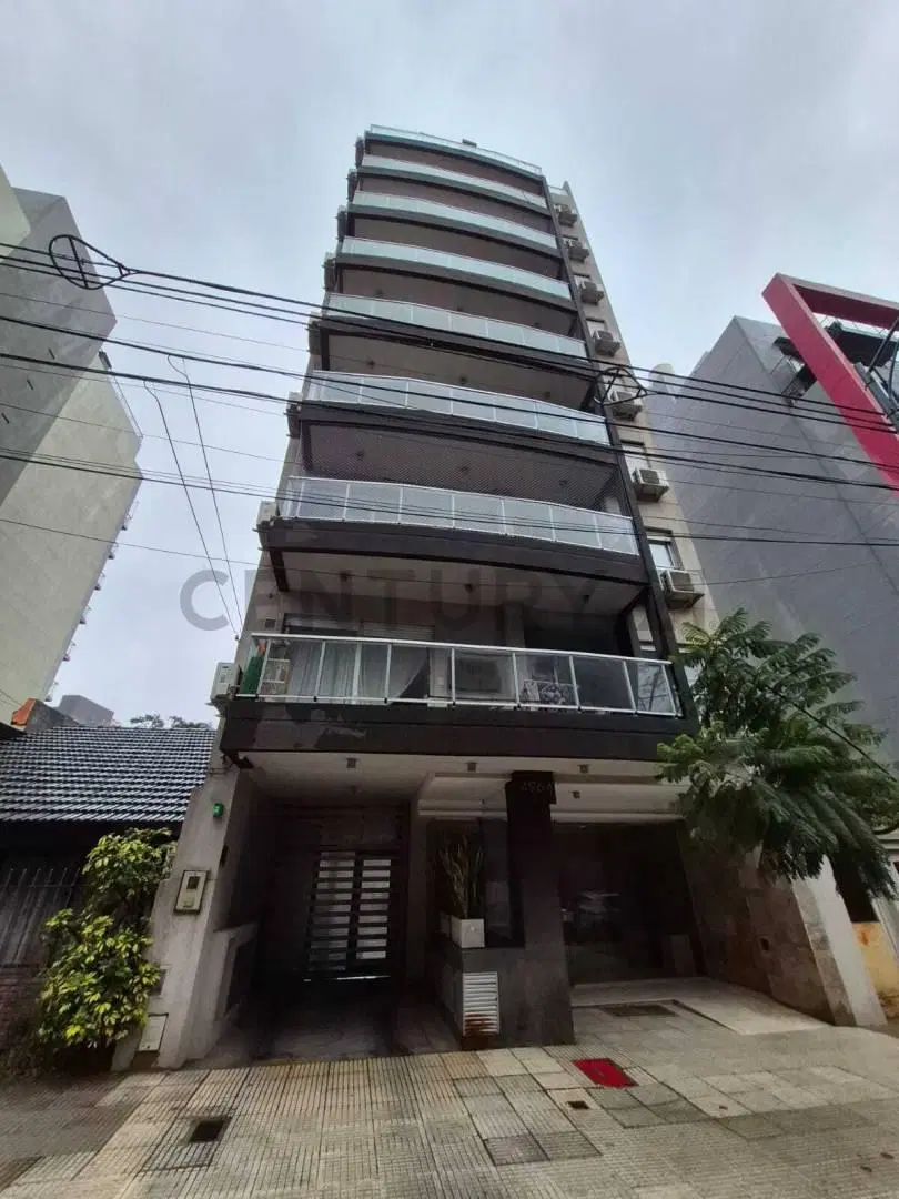 Departamento 2 Ambientes con Cochera y Parrilla Propia en MONTE CASTRO 5