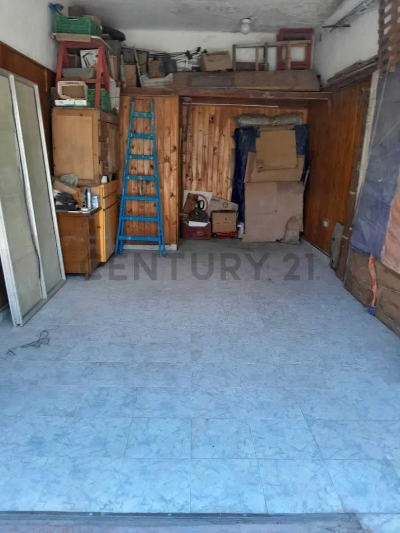venta casa 2 ambientes y medio con 2 locales en El Talar 8