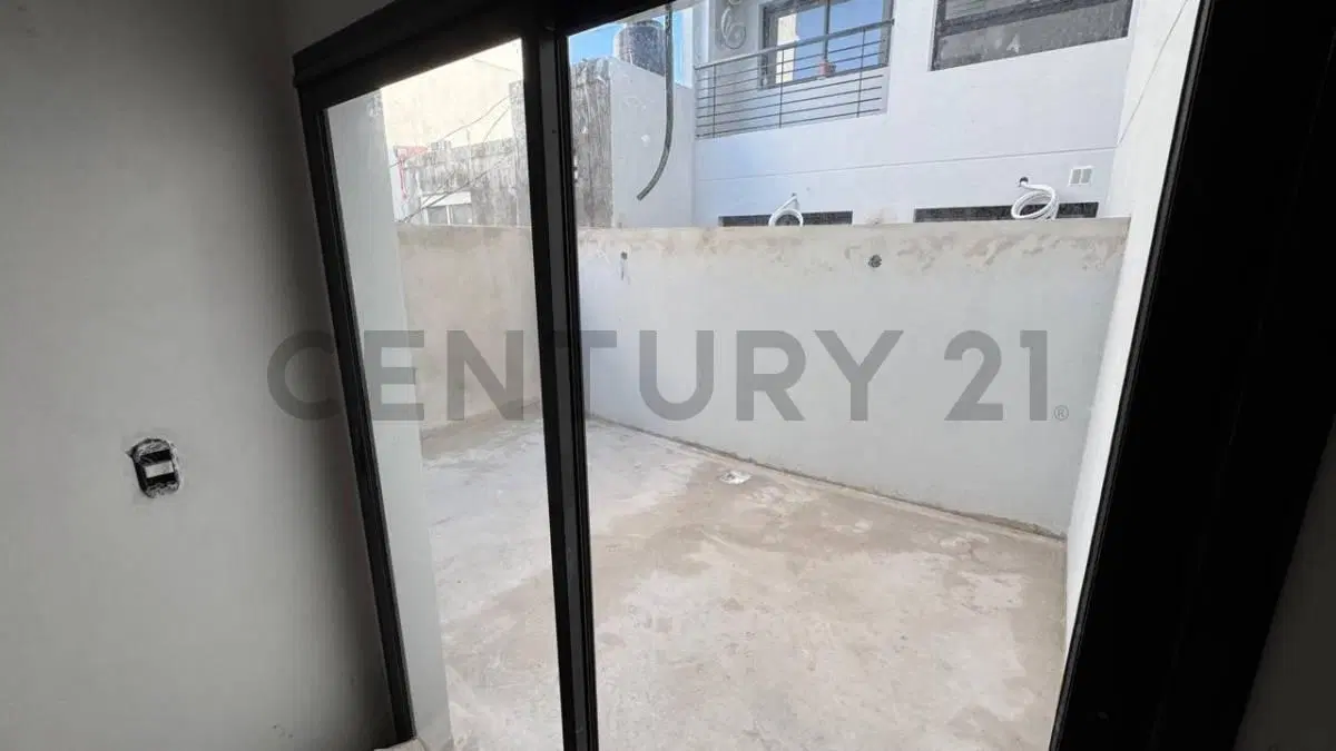 DEPTO. 2 AMBIENTES A ESTRENAR - CON PATIO - ENTREGA EN AGOSTO 2026. 2