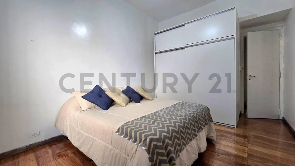 Venta Departamento 2 ambientes con escritorio y patio en Palermo Soho 5