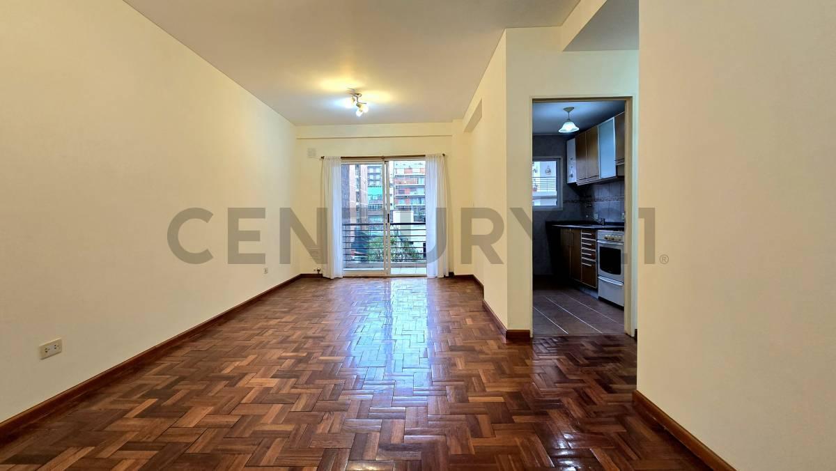 Foto de VENTA DEPARTAMENTO DOS AMBIENTES EN VILLA URQUIZA CON BALCON CORRIDO, imagen 2