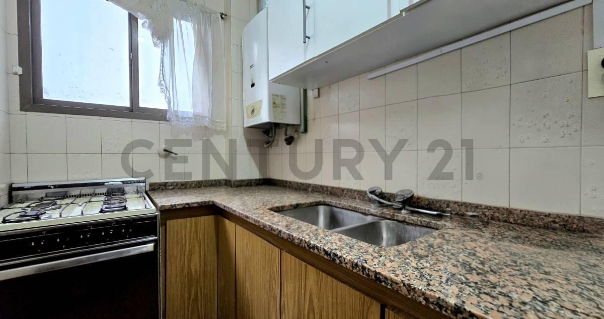 Foto de VENTA PALERMO - 3 AMBIENTES AL FRENTE CON BALCÓN CORRIDO - JARDIN, imagen 4