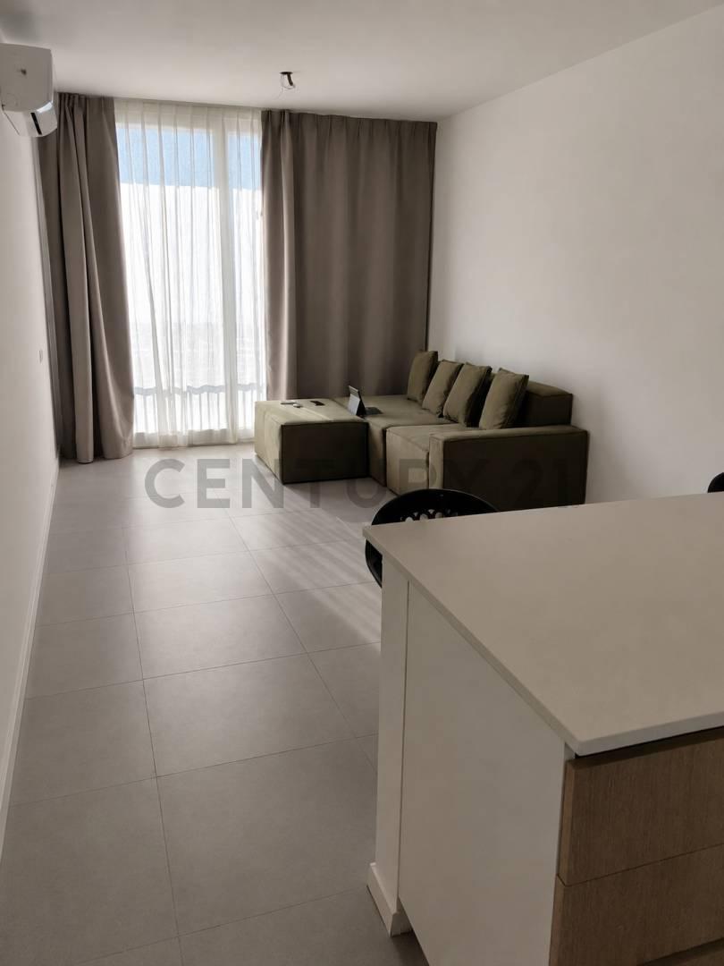 Foto de VENTA 2 AMBIENTES PISO 10 CON ESCRITORIO, BALCÓN Y VISTA ABIERTA-SAN, imagen 3
