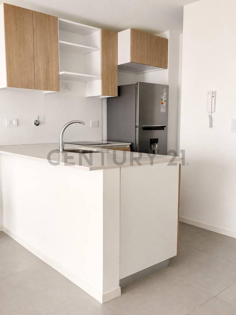 Foto de VENTA 2 AMBIENTES PISO 10 CON ESCRITORIO, BALCÓN Y VISTA ABIERTA-SAN, imagen 1