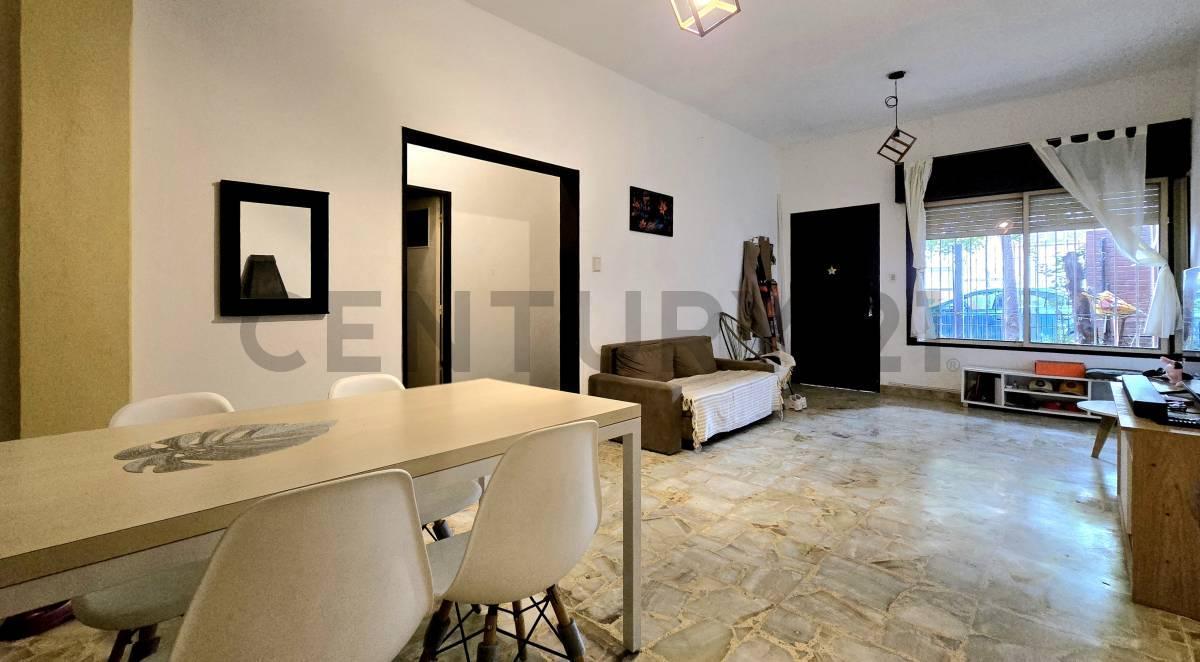 Foto de CASA CON JARDÍN Y QUINCHO EN RAMOS MEJÍA! ESPACIO, VERDE Y COMODIDAD, imagen 1