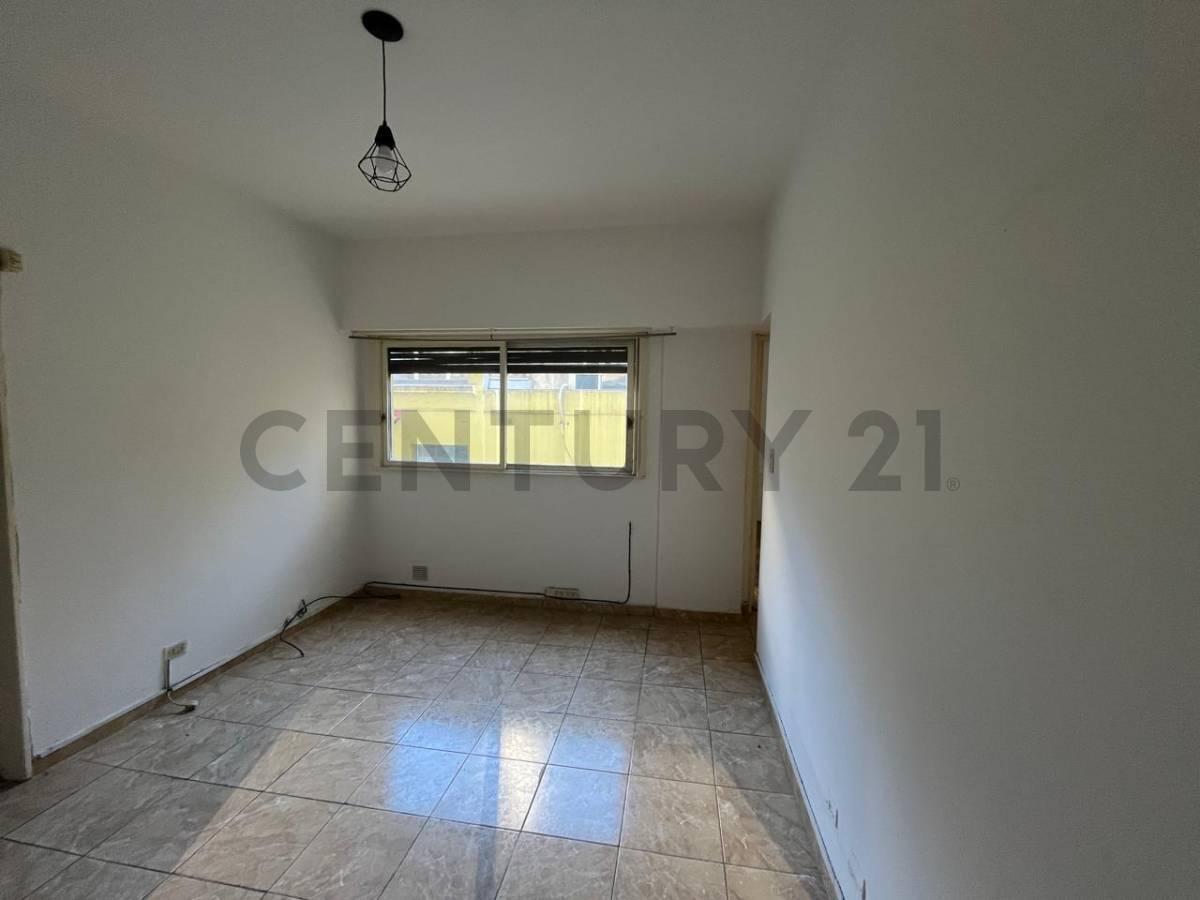 Foto de Departamento 2 ambientes en venta – Balvanera, imagen 2