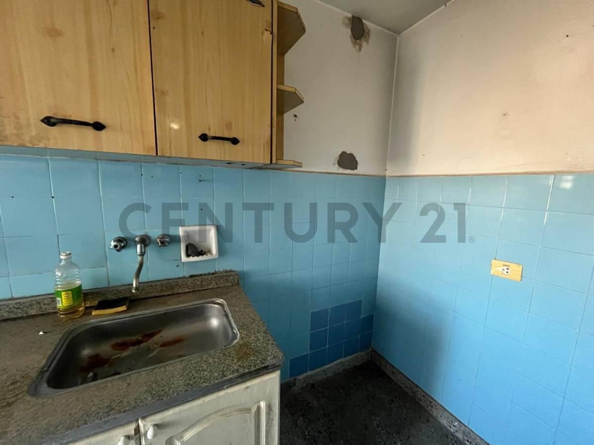 Foto de Departamento 2 ambientes con balcón en venta – Balvanera, imagen 4