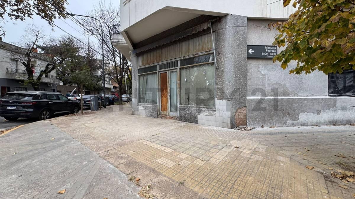 Foto de Local comercial a la venta - Villa Urquiza - En esquina - Próximo a, imagen 3
