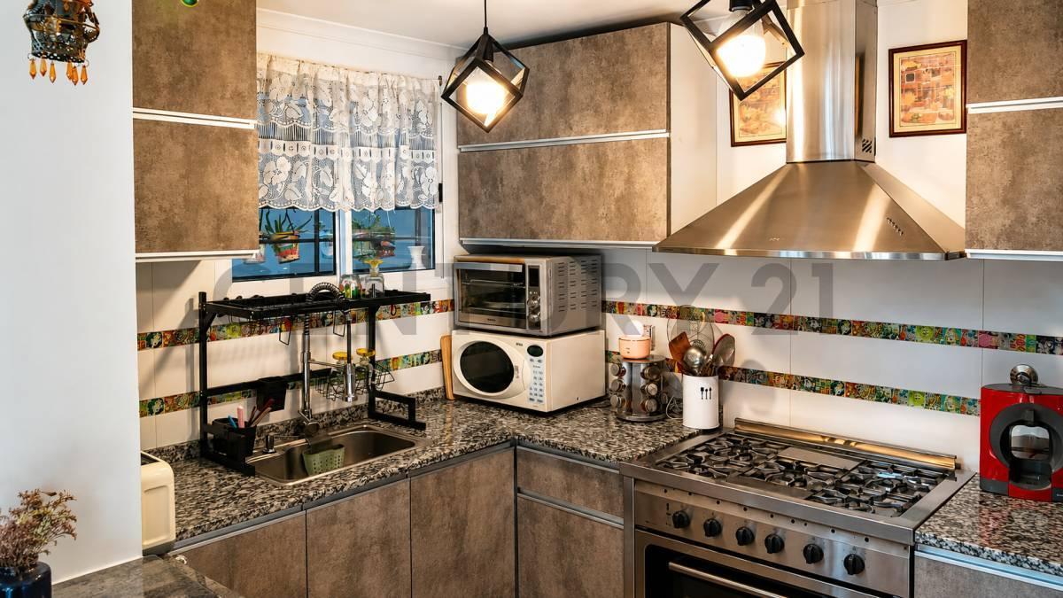 PH EN PATERNAL, 5 AMB 2 BAÑOS COMPLETOS, 1 EN SUITE, RECICLADO A NUEVO, TIPO DUPLEX CON PATIO INTERN
