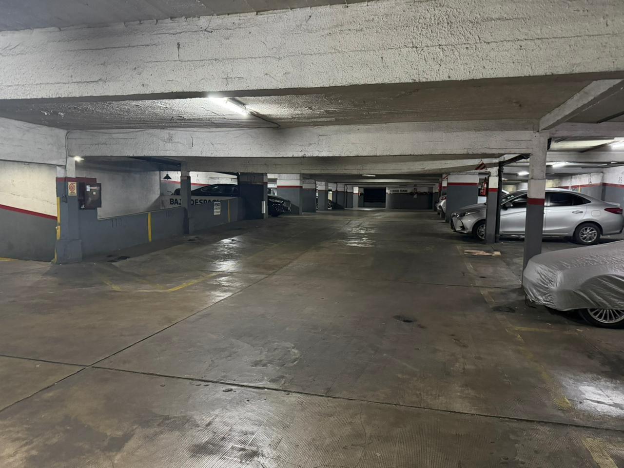 Foto de VENTA COCHERA FIJA Y CUBIERTA EN RECOLETA, imagen 5